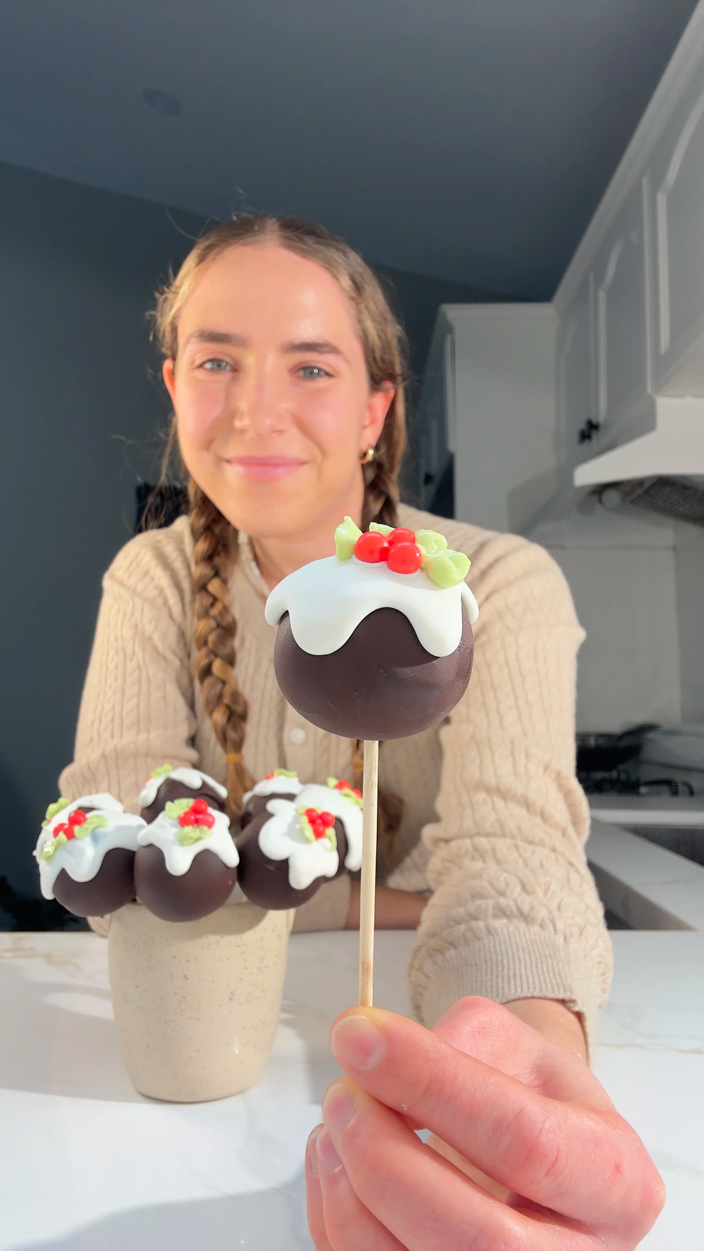 Picture for Three-Ingredient Oreo Cake Pops